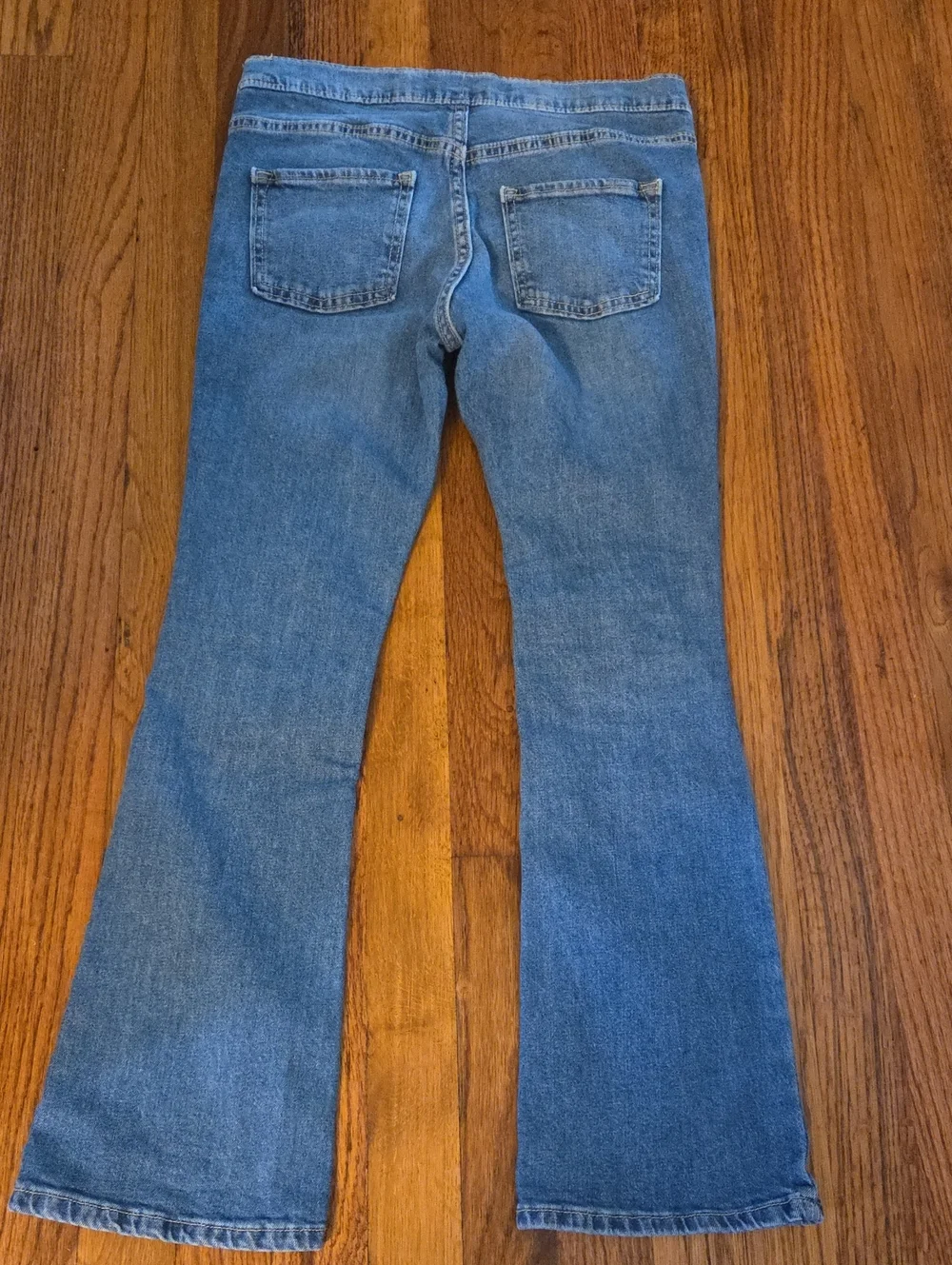 Old Navy Girl’s Boot-cut Jeans Trio - Light Blue, Medium Blue & Black XL (14-16)